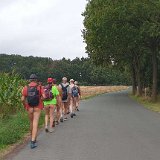 Sa 17: Der kalte Wind, so berichten Teilnehmer, ließ schnell nach und wurde recht warm [21°]...[en]Sa 17: According to participants, the cold wind eased quickly and became quite warm [21 °C] ... [nl]Za 17-8: Maar de wind werd al snel minder en het werd toch nog een lekkere temperatuur … [fr]Sam 17 : Le vent froid, selon les participants, s'est rapidement calmé et est devenu assez chaud [21°].....