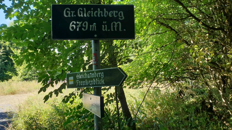 23/30 Sur le Große Gleichberg
