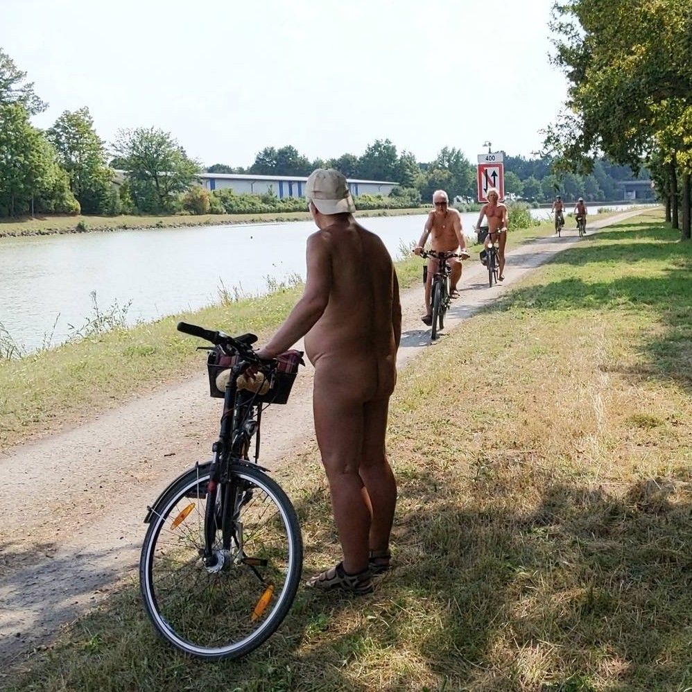 1/36 Faire du vélo le long du canal Dortmund-Ems